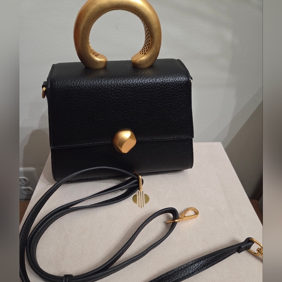 Khoi Xila Black and Gold Handbag, Purchased In NY POPOP, BOX INCLUDED - Picture 2 of 6